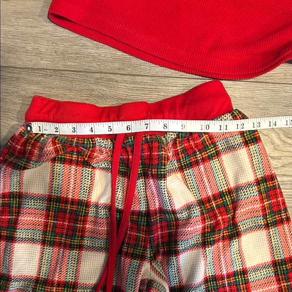Eddie Bauer Red and Plaid Women’s Pajamas Set Size S - Picture 4 of 5